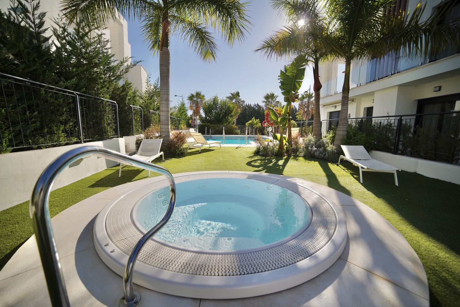3 bedroom Townhouse for sale in Marbella with pool garage - € 899,000 (Ref: 9616419)