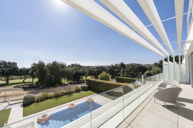 5 soveværelse Villa til salg i Sotogrande, San Roque med swimmingpool garage - € 1.495.000 (Ref: 9616420)