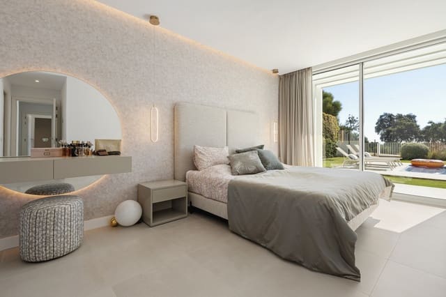 5 soveværelse Villa til salg i Sotogrande, San Roque med swimmingpool garage - € 1.495.000 (Ref: 9616420)
