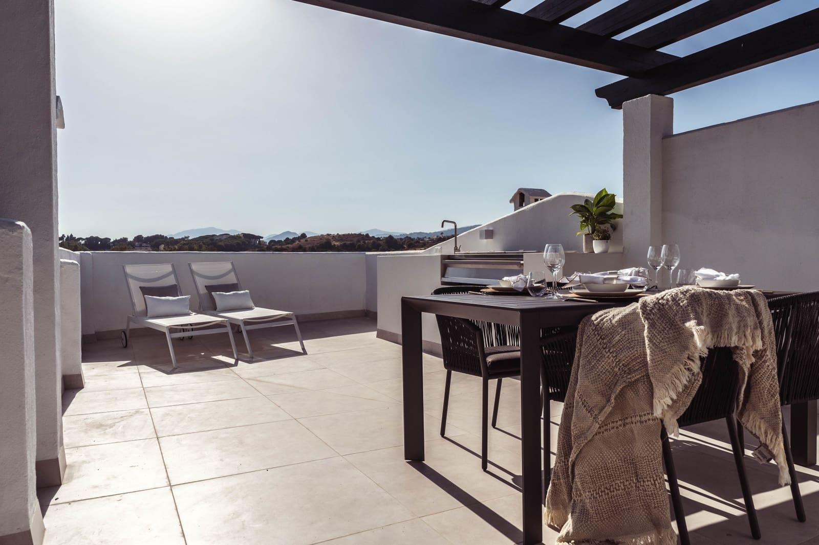 3 soverom Penthouse til salgs i Marbella med garasje - € 1 095 000 (Ref: 9616422)
