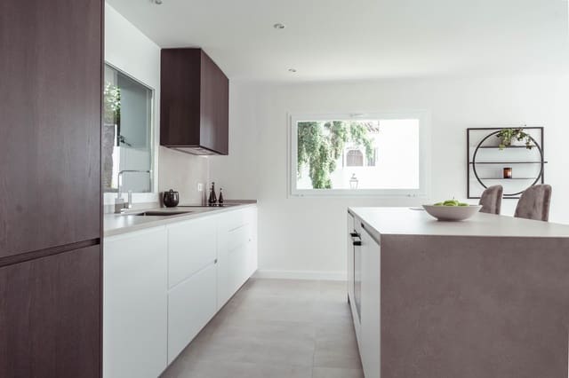 3 soveværelse Penthouse til salg i Marbella med garage - € 1.095.000 (Ref: 9616422)