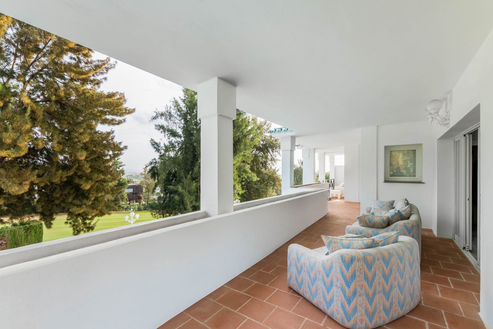 2 sovrum Semi-fristående Villa till salu i Benahavis med pool garage - 1 750 000 € (Ref: 9616423)