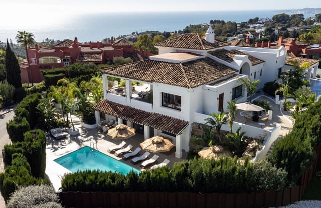 4 makuuhuone Huvila myytävänä paikassa Benalmádena mukana uima-altaan 
autotalli - 2 495 000 € (Ref: 9616424)