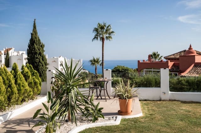 4 makuuhuone Huvila myytävänä paikassa Benalmádena mukana uima-altaan 
autotalli - 2 495 000 € (Ref: 9616424)