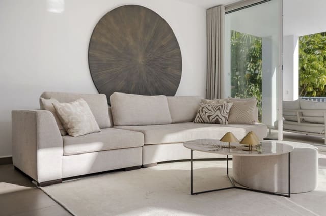 3 soveværelse Villa til salg i Mijas med swimmingpool garage - € 1.400.000 (Ref: 9616425)