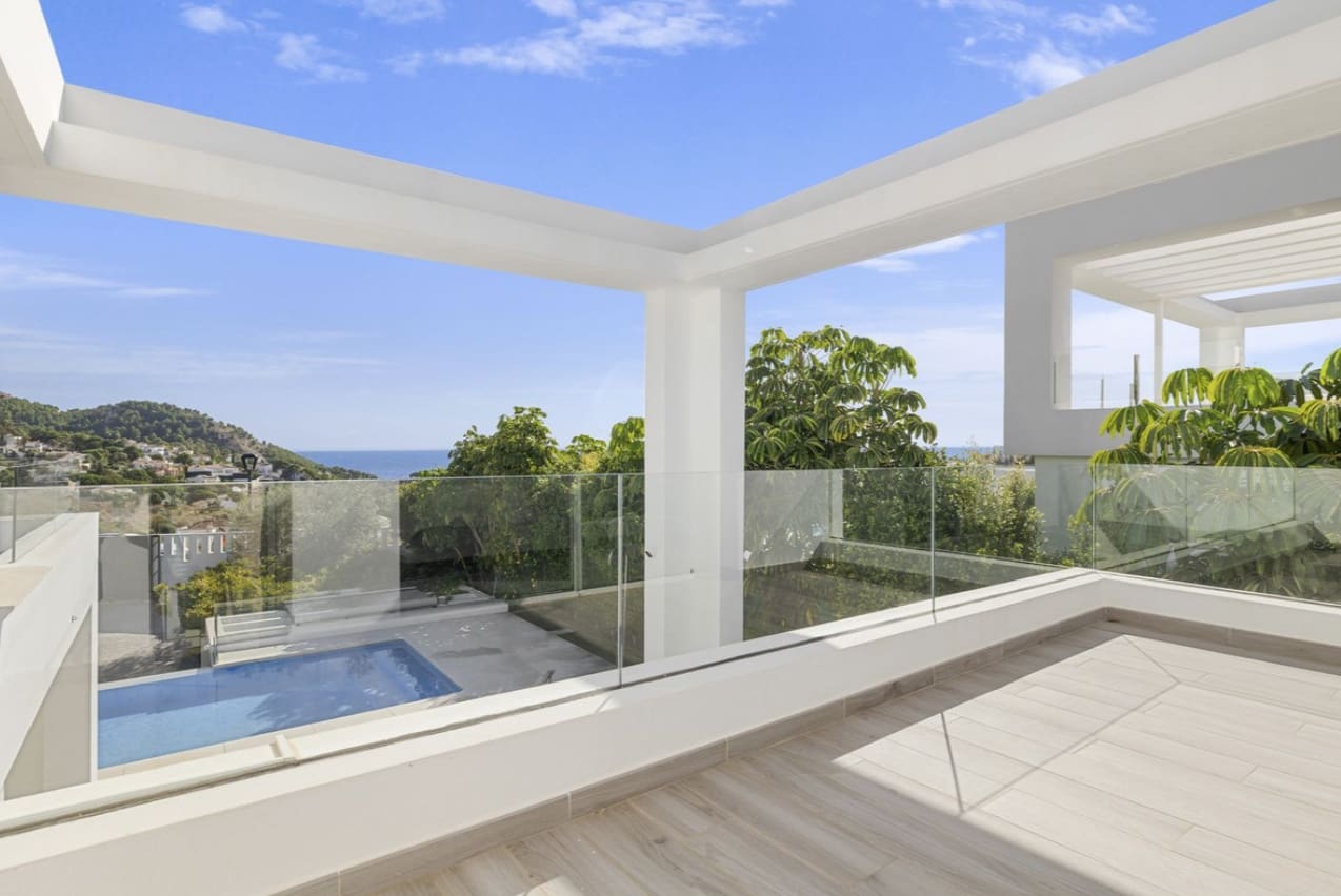 3 bedroom Villa for sale in Mijas with pool garage - € 1,400,000 (Ref: 9616425)