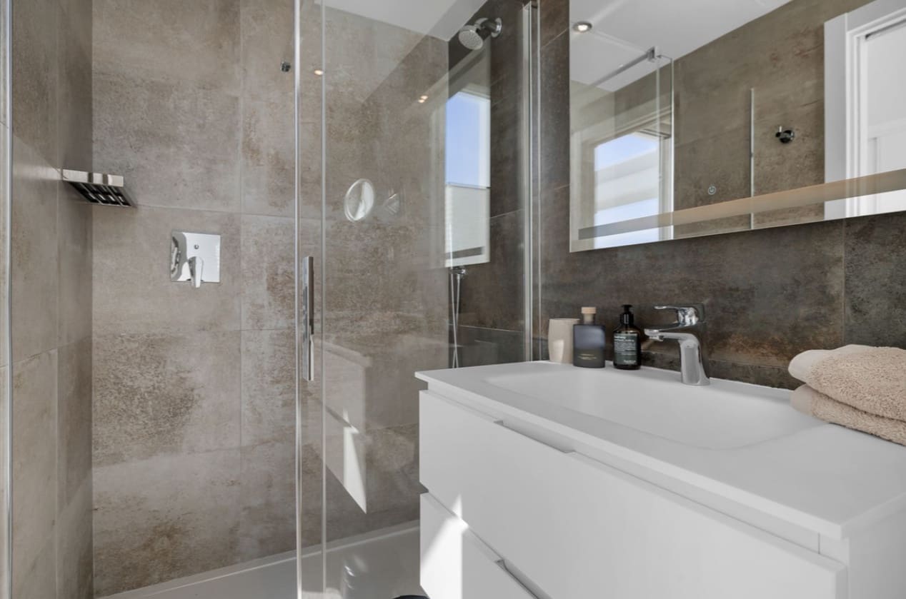 3 bedroom Villa for sale in Mijas with pool garage - € 1,400,000 (Ref: 9616425)