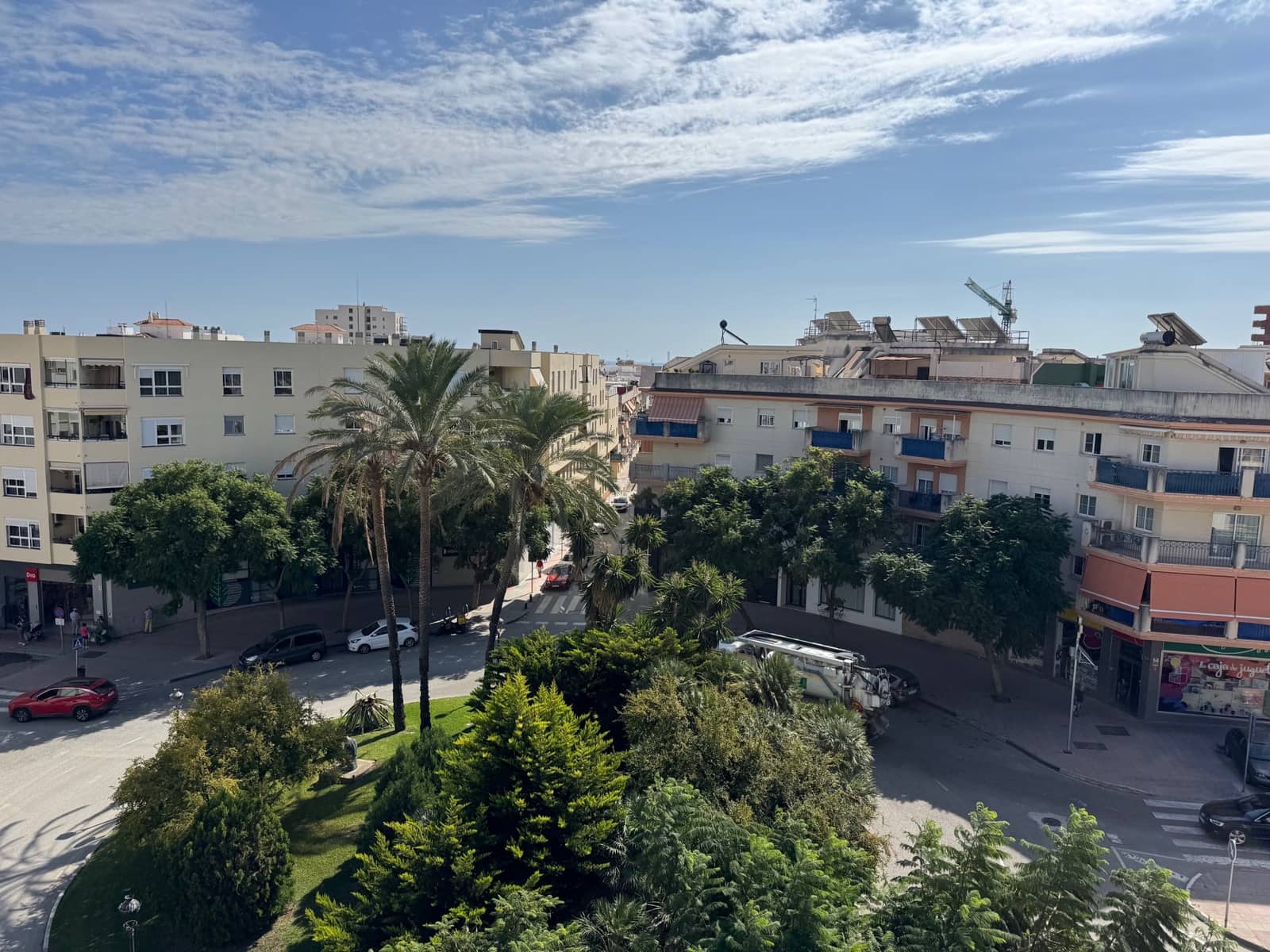 4 quarto Penthouse para venda em Estepona com piscina garagem - 710 000 € (Ref: 9616427)