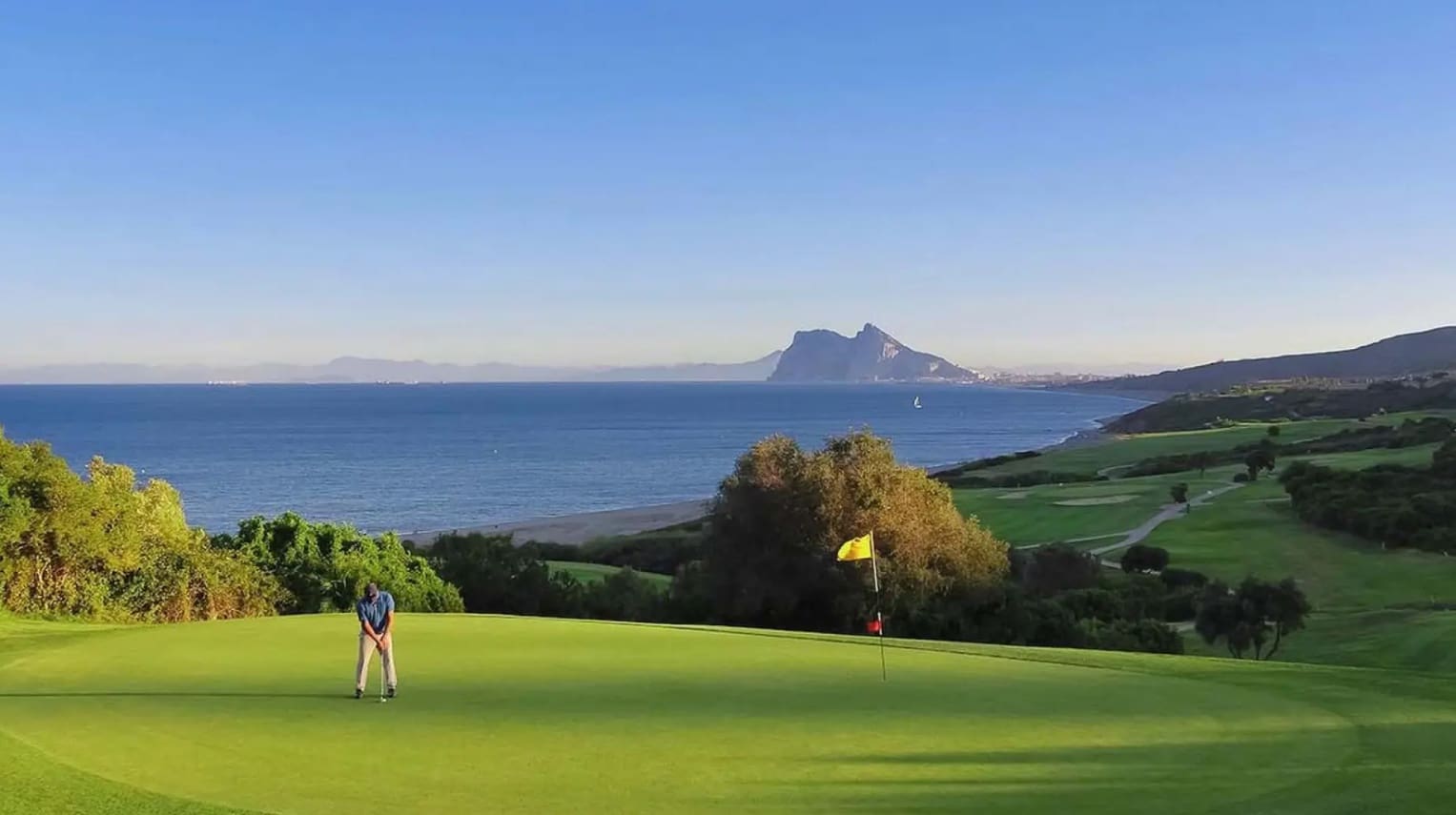 2 makuuhuone Huoneisto myytävänä paikassa Manilva mukana uima-altaan 
autotalli - 460 000 € (Ref: 9616430)