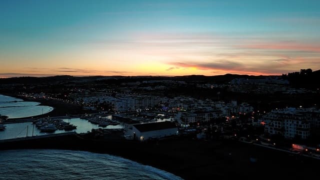 3 Zimmer Apartment zu verkaufen in Manilva mit Pool Garage - 590.000 € (Ref: 9616431)