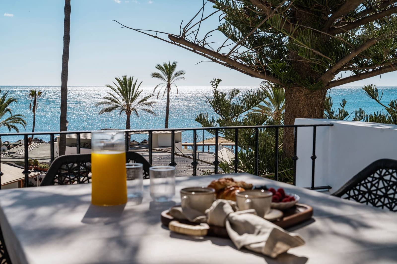 3 bedroom Penthouse for sale in Marbella with pool garage - € 2,495,000 (Ref: 9616435)