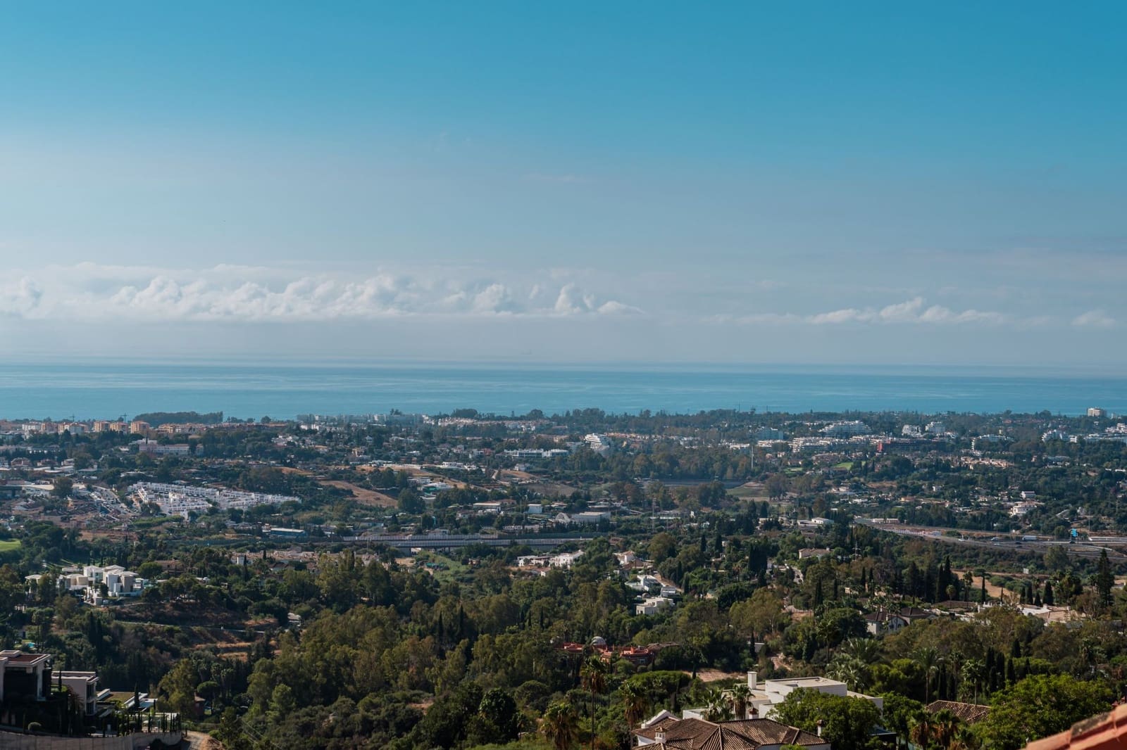 4 bedroom Penthouse for sale in La Quinta with pool - € 1,995,000 (Ref: 9616436)