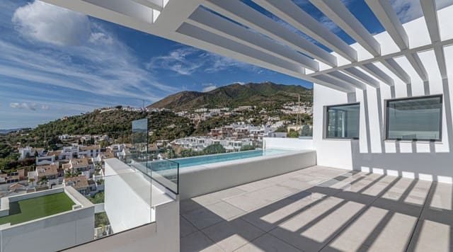 4 camera da letto Villa in vendita in Marbella con piscina garage - 2.100.000 € (Rif: 9616438)