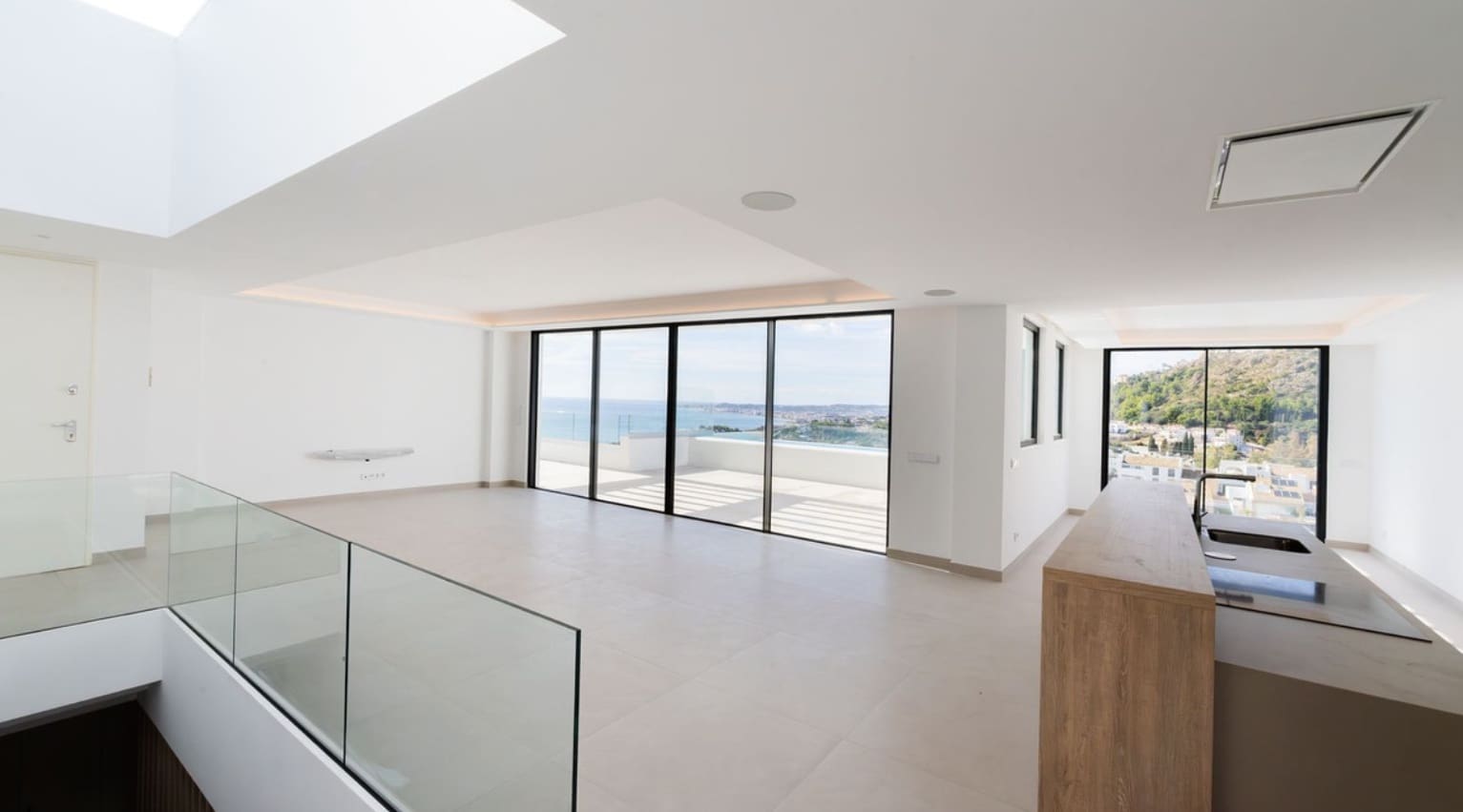 4 slaapkamer Villa te koop in Marbella met zwembad garage - € 2.100.000 (Ref: 9616438)