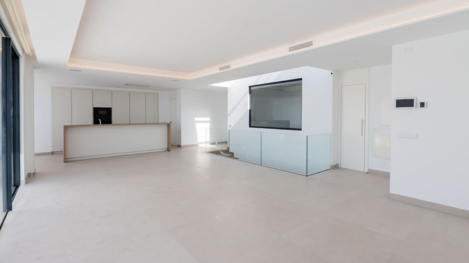 4 slaapkamer Villa te koop in Marbella met zwembad garage - € 2.100.000 (Ref: 9616438)