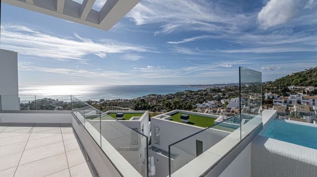 4 Zimmer Villa zu verkaufen in Marbella mit Pool Garage - 1.899.000 € (Ref: 9616438)