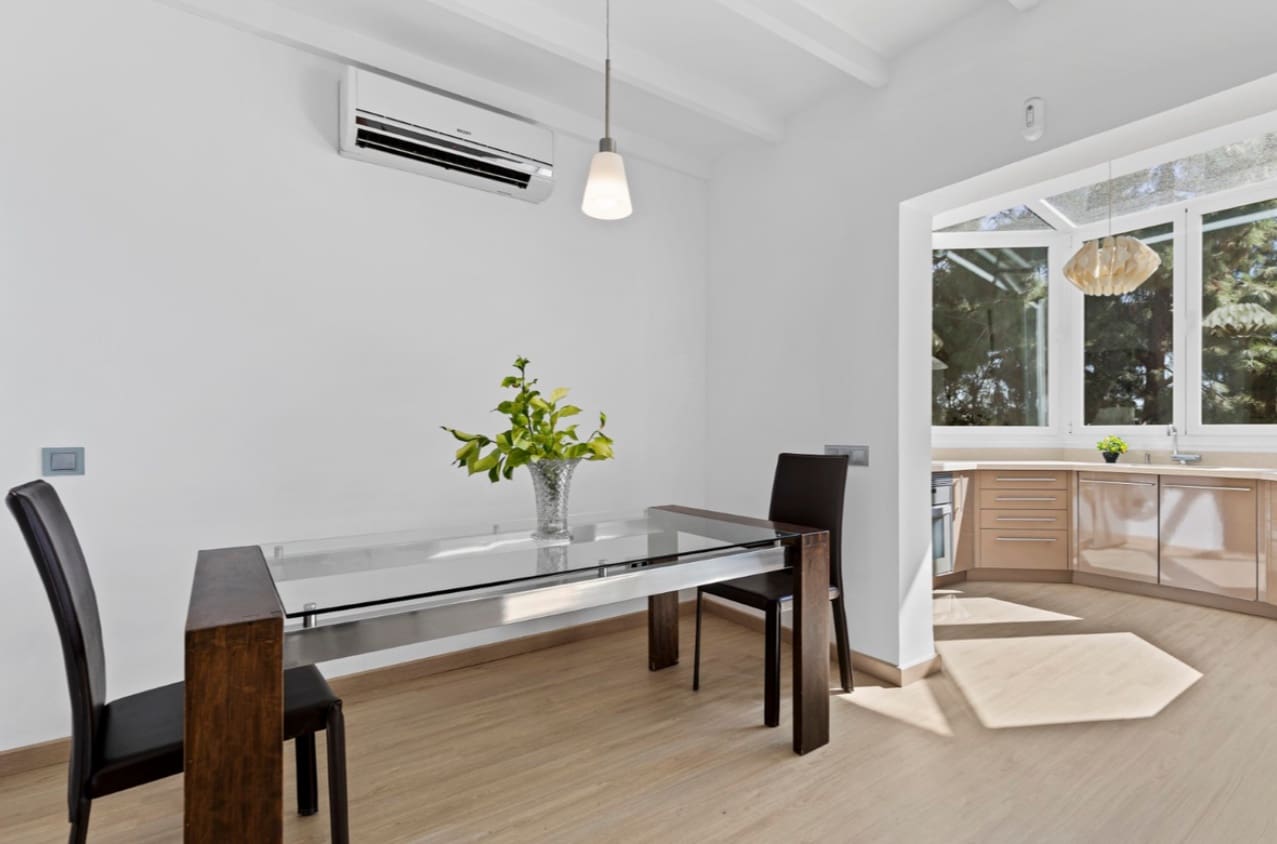 2 makuuhuone Omakotitalo myytävänä paikassa Marbella mukana uima-altaan - 432 500 € (Ref: 9616441)