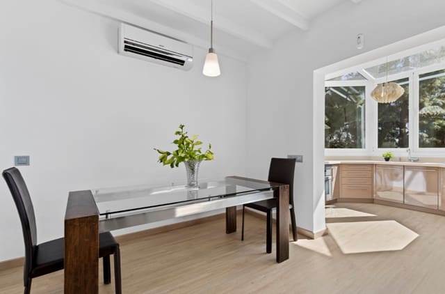 2 makuuhuone Omakotitalo myytävänä paikassa Marbella mukana uima-altaan - 432 500 € (Ref: 9616441)