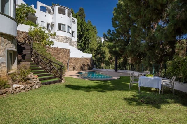 2 makuuhuone Omakotitalo myytävänä paikassa Marbella mukana uima-altaan - 432 500 € (Ref: 9616441)