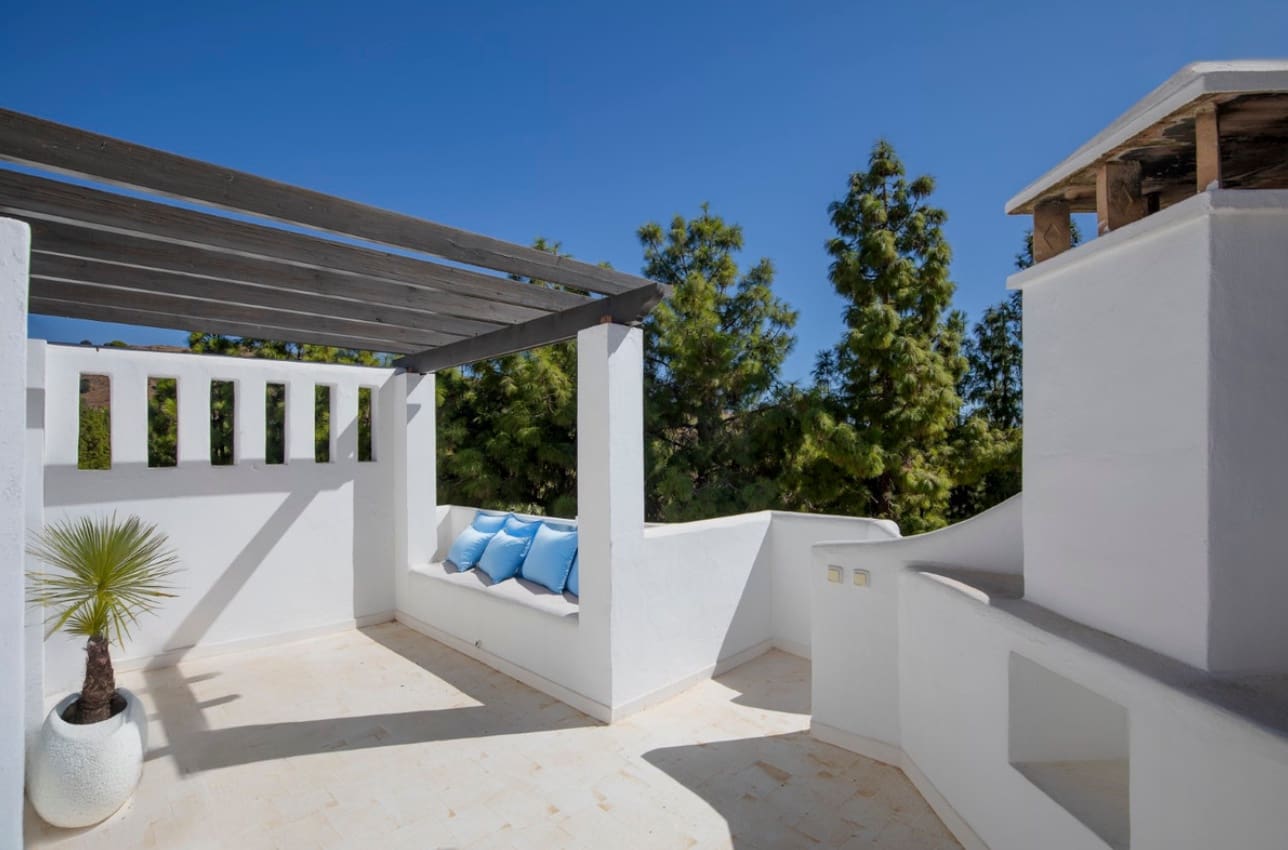 2 makuuhuone Omakotitalo myytävänä paikassa Marbella mukana uima-altaan - 432 500 € (Ref: 9616441)