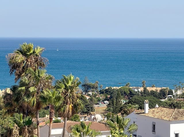 3 slaapkamer Penthouse te koop in La Duquesa / Puerto de la Duquesa, Manilva met zwembad garage - € 695.000 (Ref: 9616442)