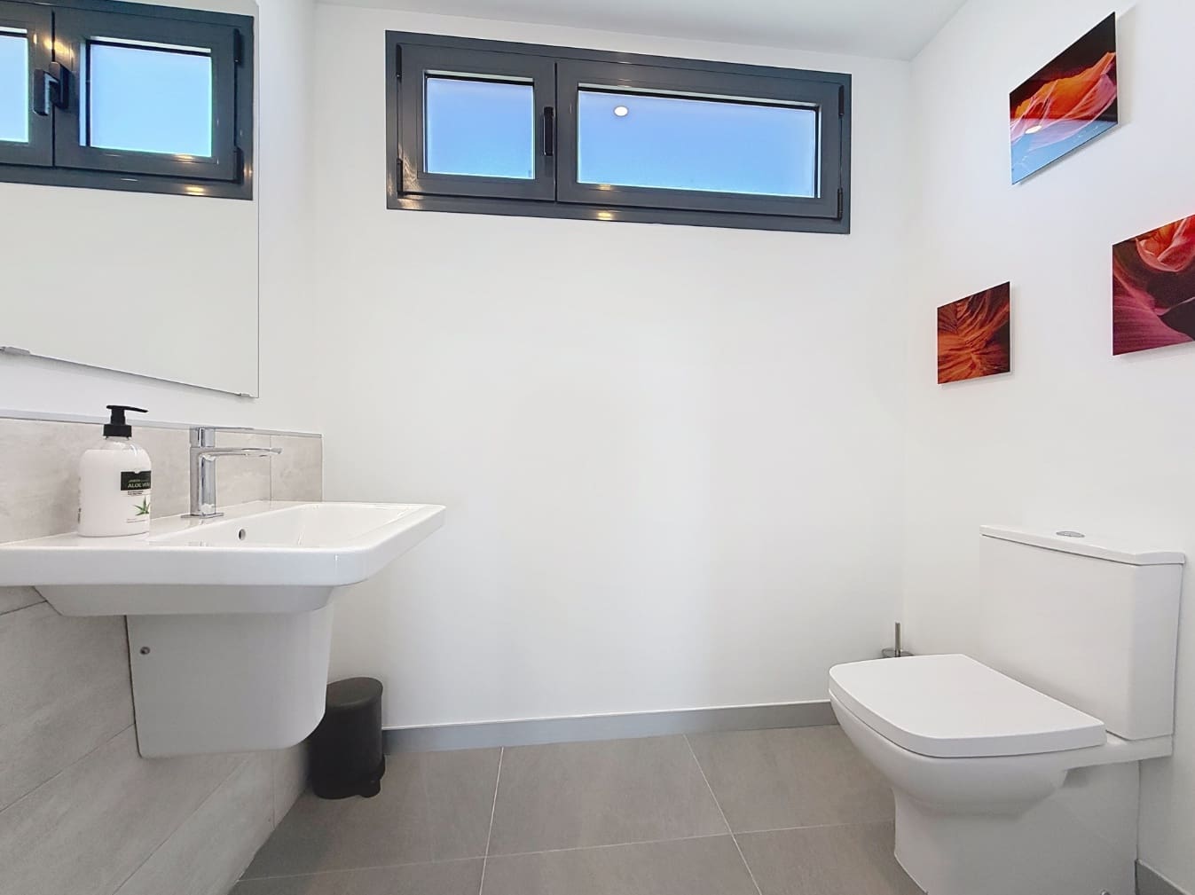 3 slaapkamer Penthouse te koop in La Duquesa / Puerto de la Duquesa met zwembad garage - € 695.000 (Ref: 9616442)