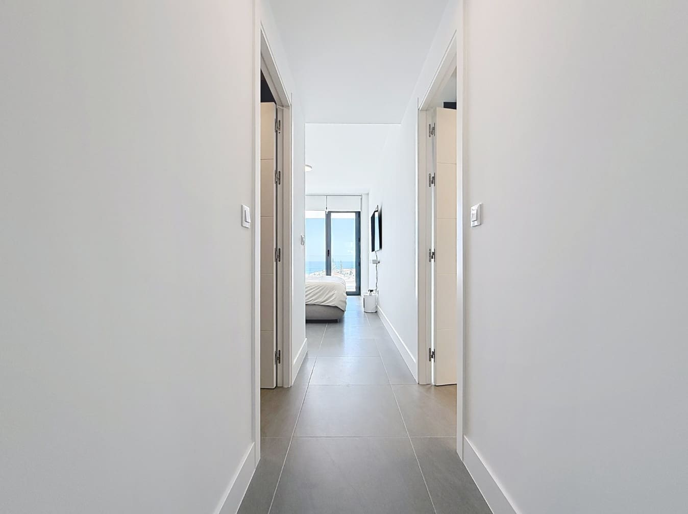 3 slaapkamer Penthouse te koop in La Duquesa / Puerto de la Duquesa met zwembad garage - € 695.000 (Ref: 9616442)