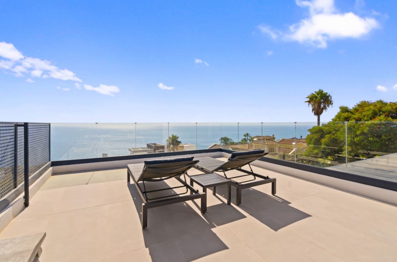 4 slaapkamer Villa te koop in Sotogrande met zwembad garage - € 2.495.000 (Ref: 9616452)