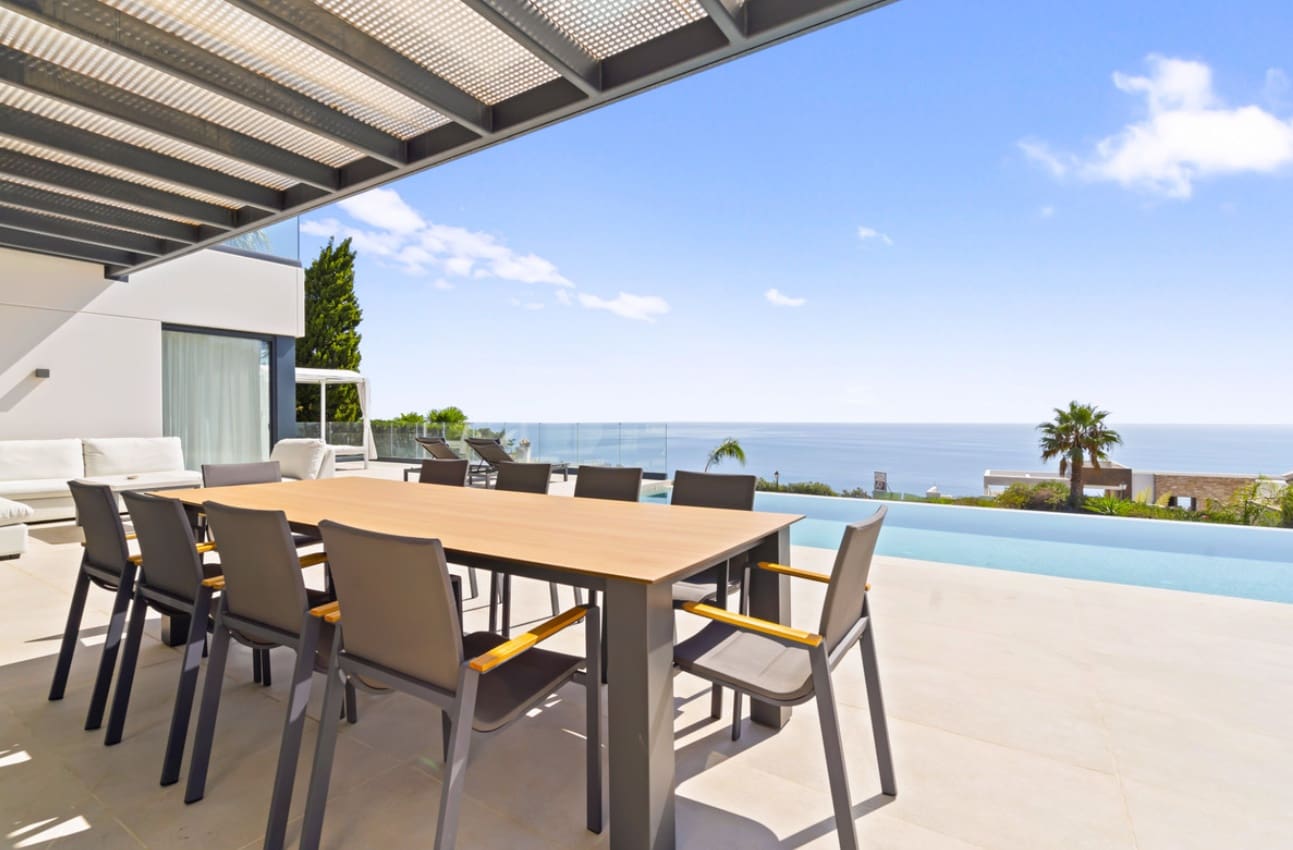 4 slaapkamer Villa te koop in Sotogrande met zwembad garage - € 2.495.000 (Ref: 9616452)