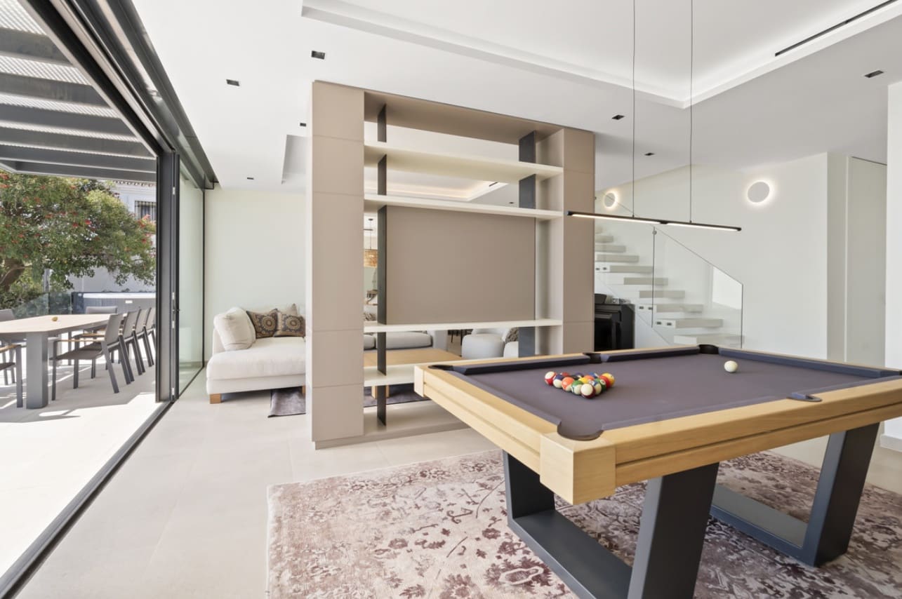 4 slaapkamer Villa te koop in Sotogrande met zwembad garage - € 2.495.000 (Ref: 9616452)