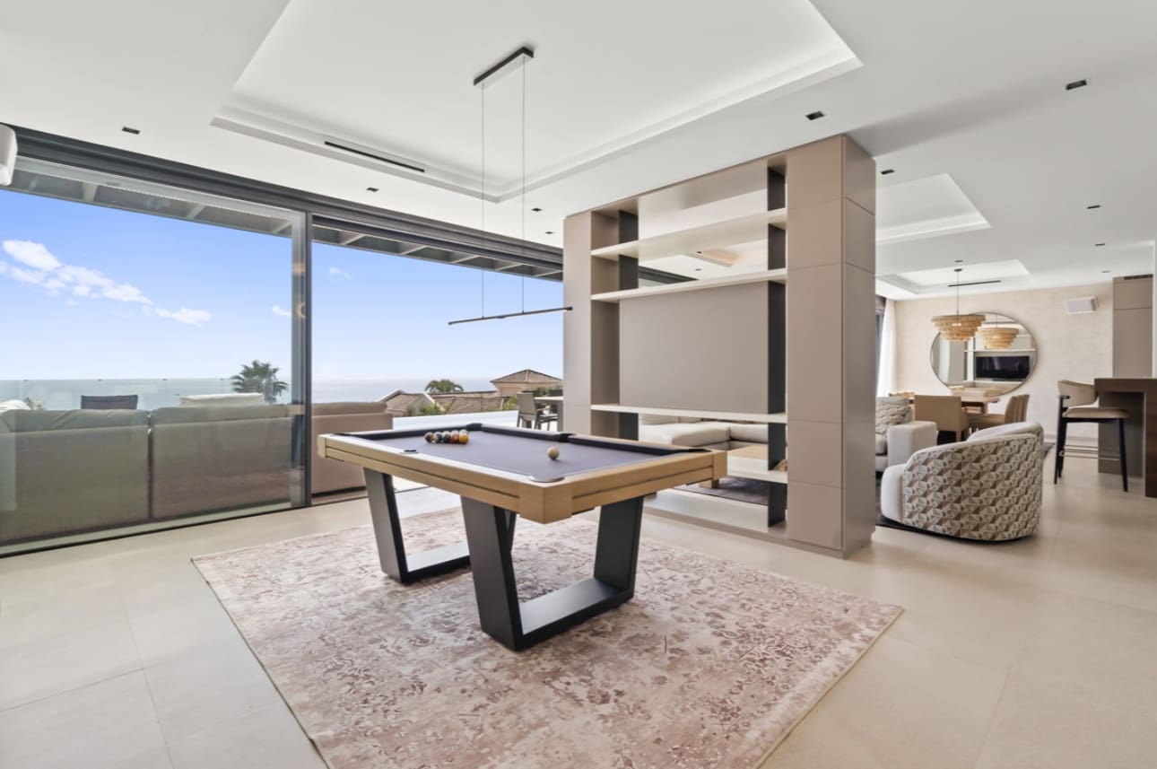 4 slaapkamer Villa te koop in Sotogrande met zwembad garage - € 2.495.000 (Ref: 9616452)