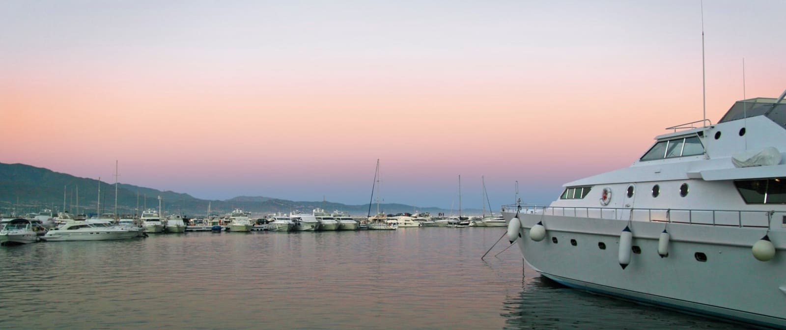 3 makuuhuone Kattohuoneisto myytävänä paikassa Benahavis mukana uima-altaan 
autotalli - 890 000 € (Ref: 9616459)