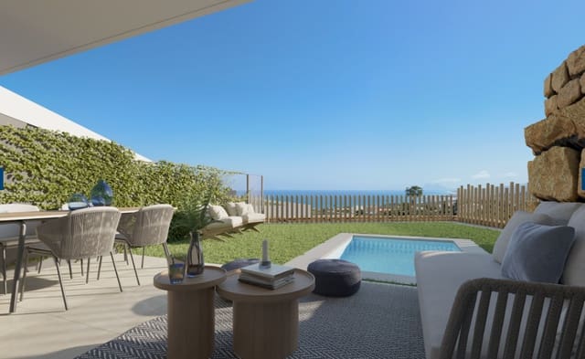 3 bedroom Townhouse for sale in Estepona with pool garage - € 470,000 (Ref: 9616462)