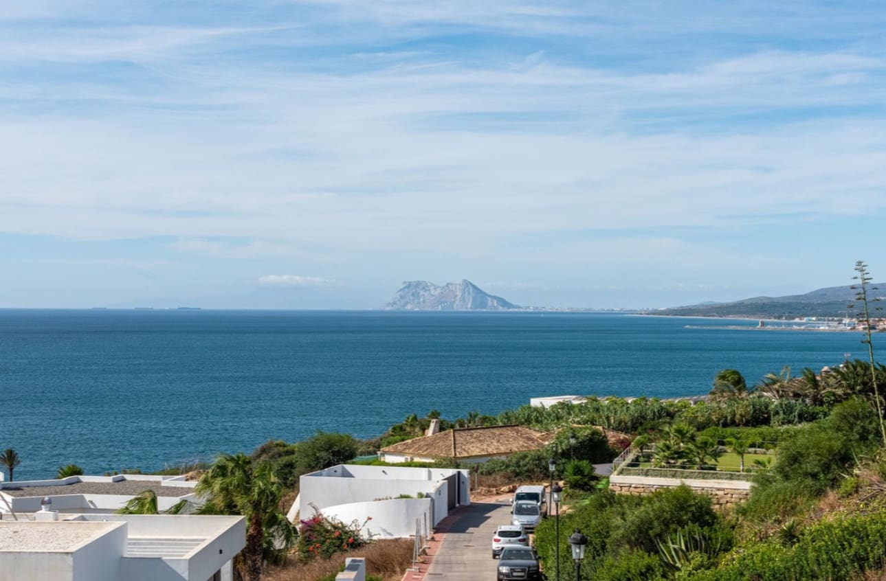 3 soveværelse Villa til salg i Punta de la Chullera med swimmingpool garage - € 1.495.000 (Ref: 9616467)