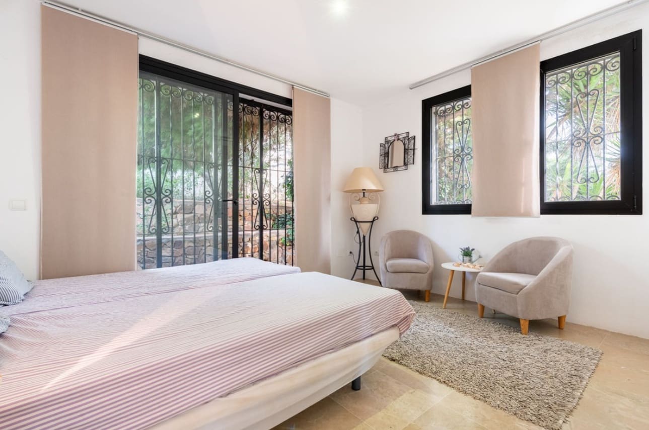 3 soveværelse Villa til salg i Punta de la Chullera med swimmingpool garage - € 1.495.000 (Ref: 9616467)