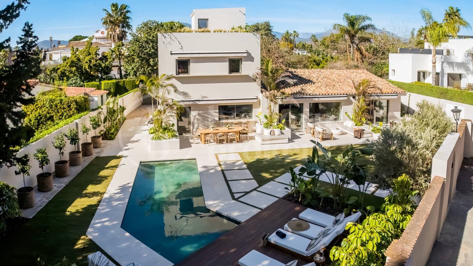3 chambre Appartement à vendre à Marbella avec piscine garage - 1 350 000 € (Ref: 9616476)