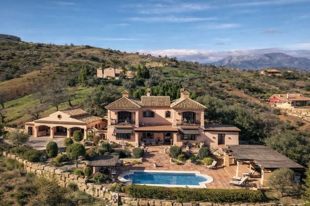 5 Zimmer Villa zu verkaufen in Monda mit Pool Garage - 899.000 € (Ref: 9616477)