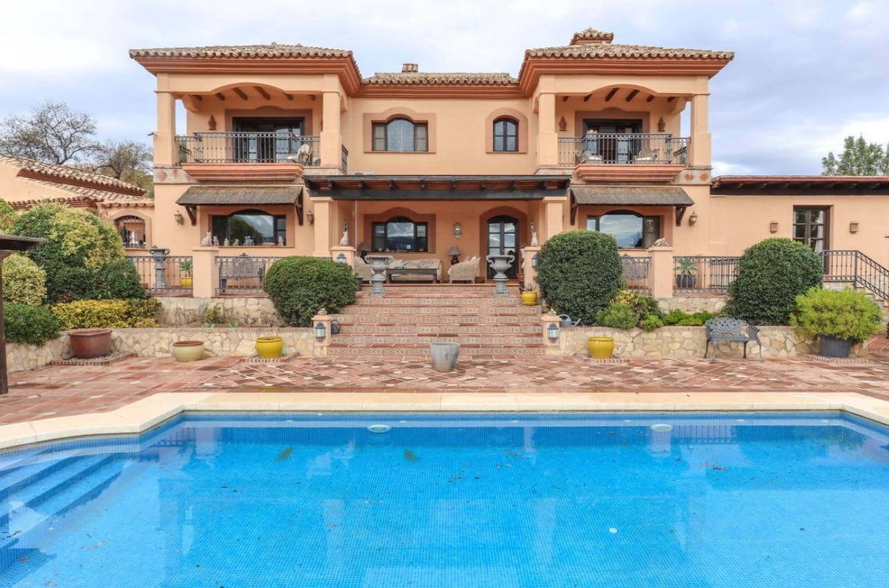 5 Zimmer Villa zu verkaufen in Monda mit Pool Garage - 899.000 € (Ref: 9616477)