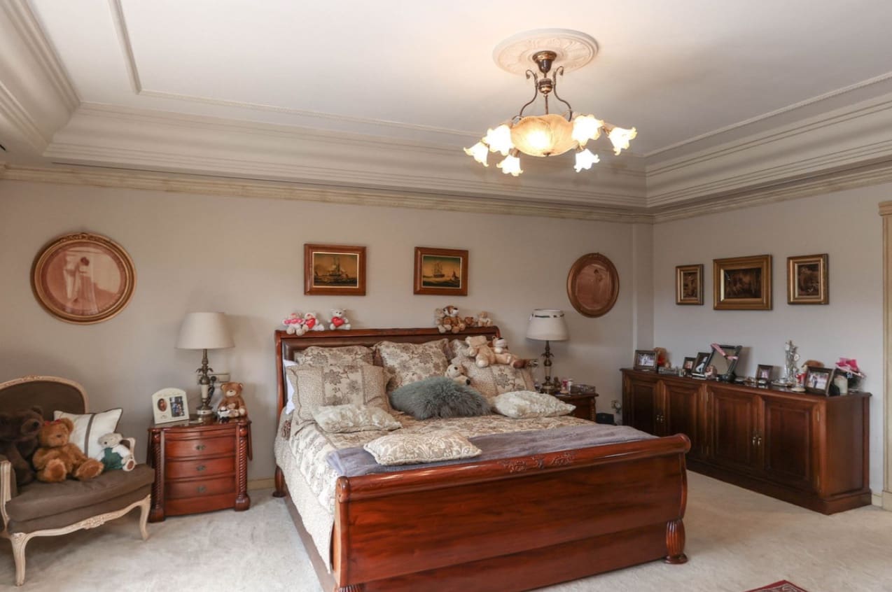 5 Zimmer Villa zu verkaufen in Monda mit Pool Garage - 899.000 € (Ref: 9616477)