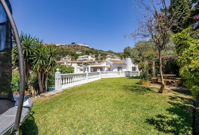 4 sypialnia Willa na sprzedaż w Benalmádena z basenem - 995 000 € (Ref: 9616479)