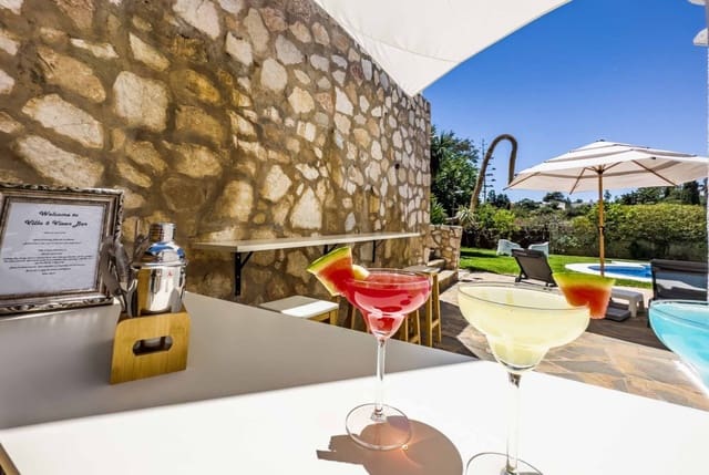 4 sypialnia Willa na sprzedaż w Benalmádena z basenem - 995 000 € (Ref: 9616479)