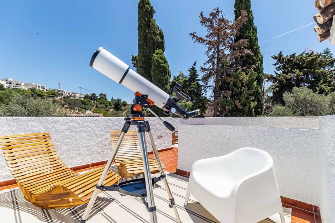 4 bedroom Villa for sale in Benalmadena with pool - € 995,000 (Ref: 9616479)