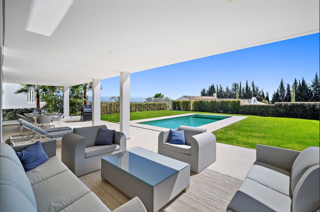 5 soverom Villa til salgs i Estepona med svømmebasseng garasje - € 2 350 000 (Ref: 9616483)