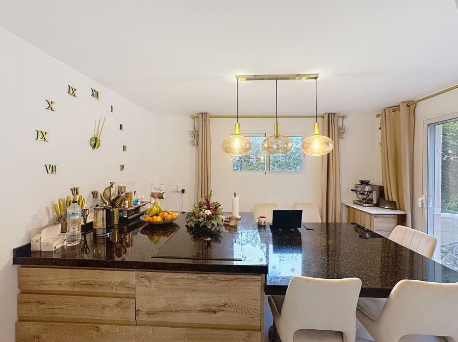 5 sypialnia Willa na sprzedaż w La Cala de Mijas z basenem garażem - 1 200 000 € (Ref: 9616487)