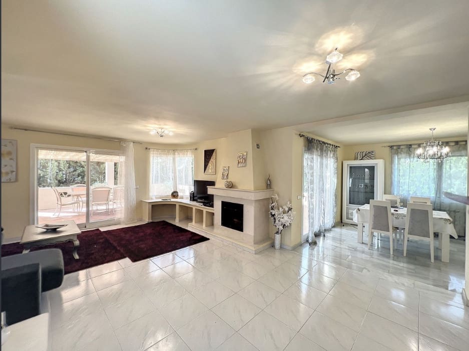 5 sypialnia Willa na sprzedaż w La Cala de Mijas z basenem garażem - 1 200 000 € (Ref: 9616487)