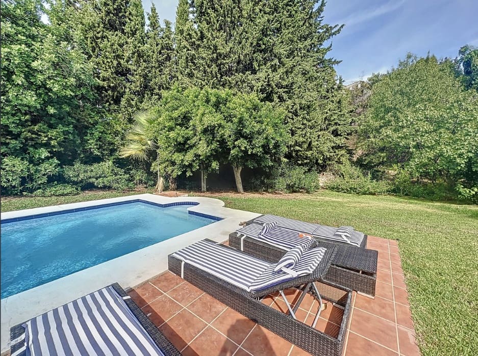 5 sypialnia Willa na sprzedaż w La Cala de Mijas z basenem garażem - 1 200 000 € (Ref: 9616487)