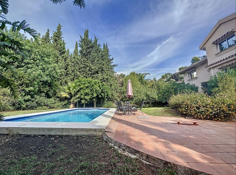 5 chambre Villa/Maison à vendre à La Cala de Mijas avec piscine garage - 1 200 000 € (Ref: 9616487)