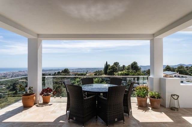 3 bedroom Villa for sale in Mijas with pool garage - € 1,445,000 (Ref: 9616498)