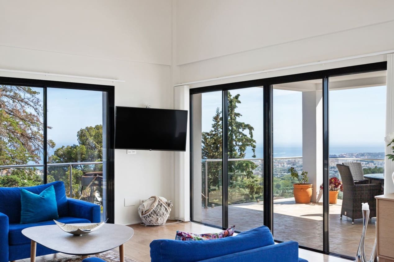 3 bedroom Villa for sale in Mijas with pool garage - € 1,445,000 (Ref: 9616498)