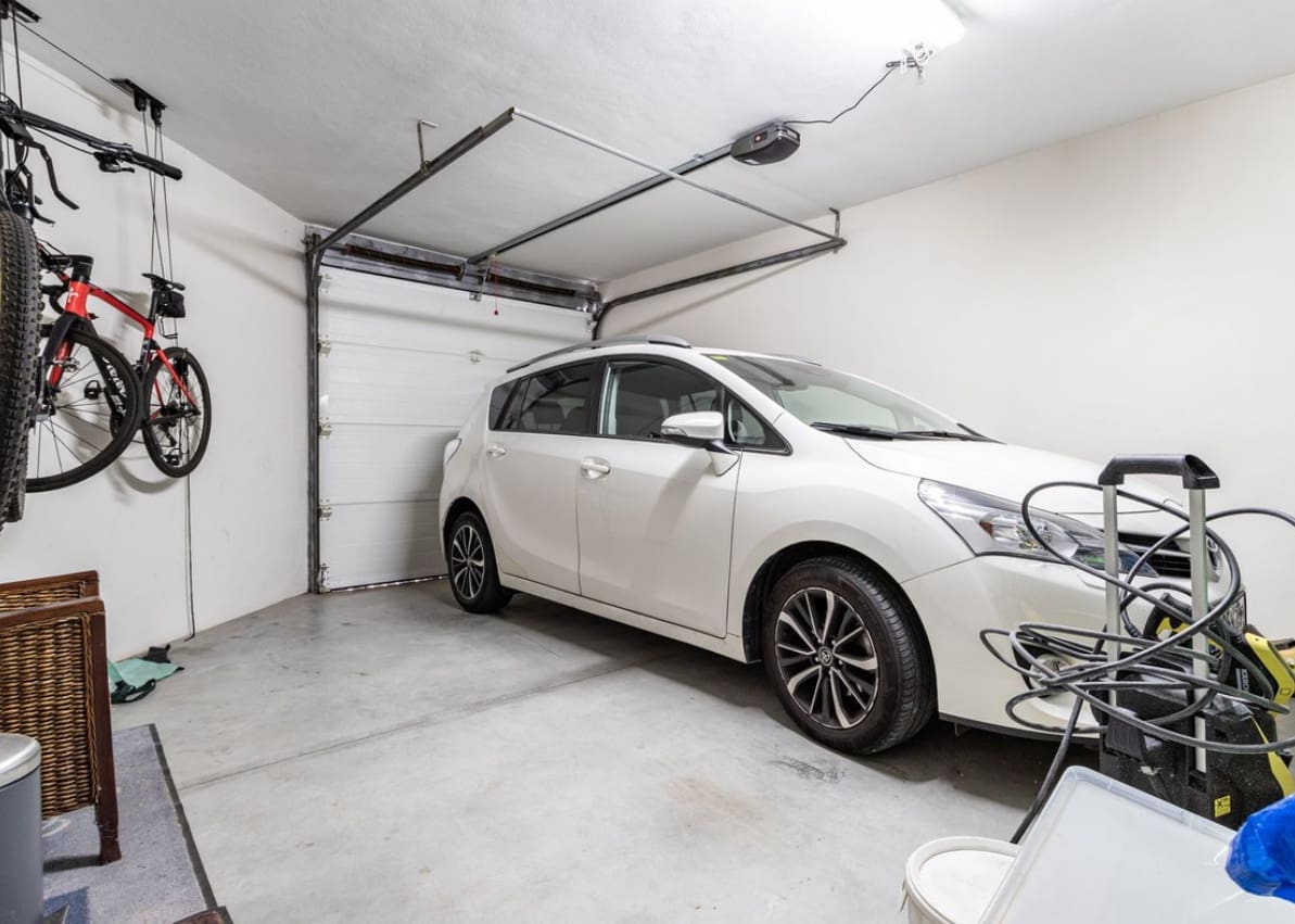 3 bedroom Villa for sale in Mijas with pool garage - € 1,445,000 (Ref: 9616498)